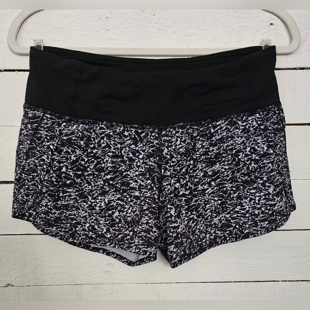 Lululemon Run Times Short Iced Wave White Black Athletic Sz 4 Z40416